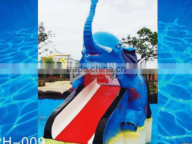 Water spray play facility fiberglass water rides