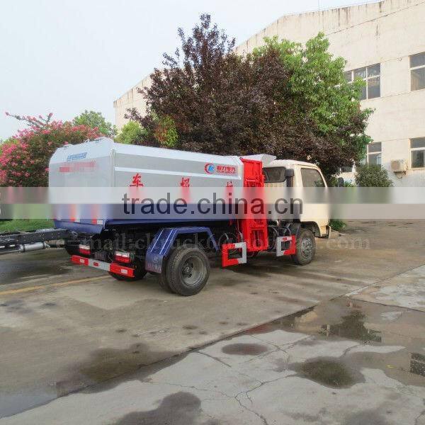 95 hp DONGFENG 4*2 Small Size Garbage Truck 5 m3