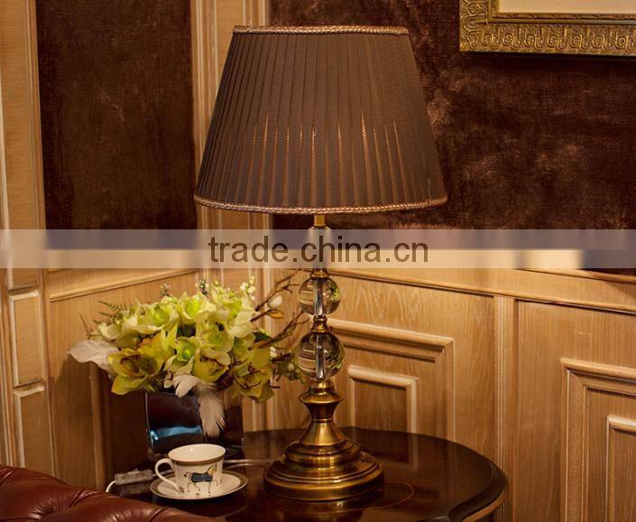 Brown color lampshade K9 crystal table lamp