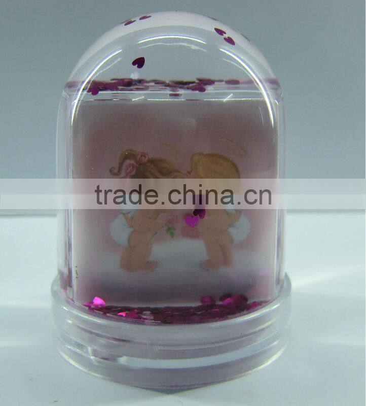 Lovers wedding souvenir gift snow globe