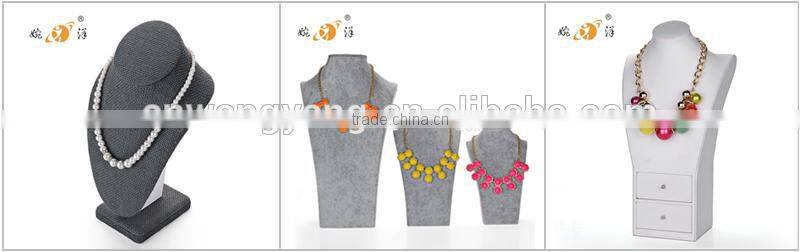 2016 three tiers purple velet woman stand for bracelet
