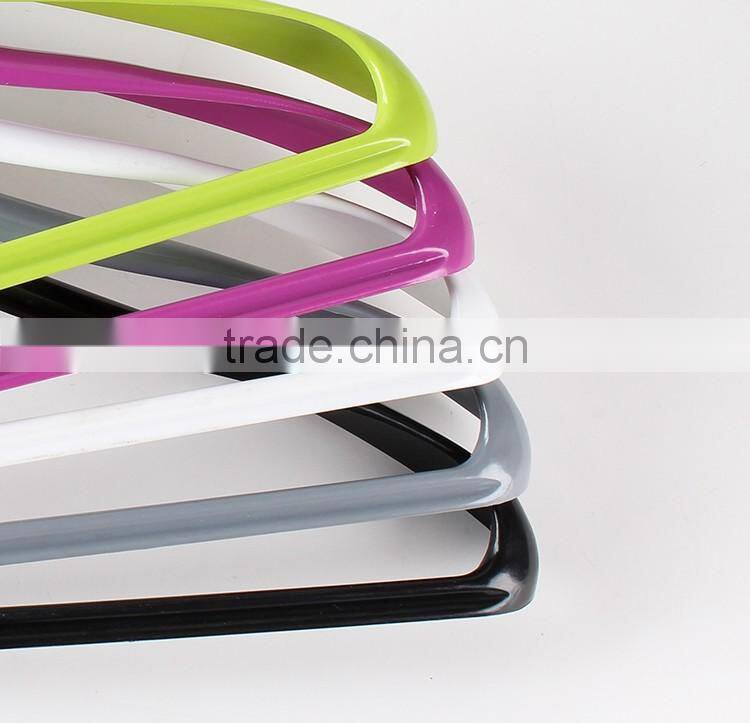Wholesale popular laundry hanger, plastic coat hanger, plastic clothes hanger for jeans
