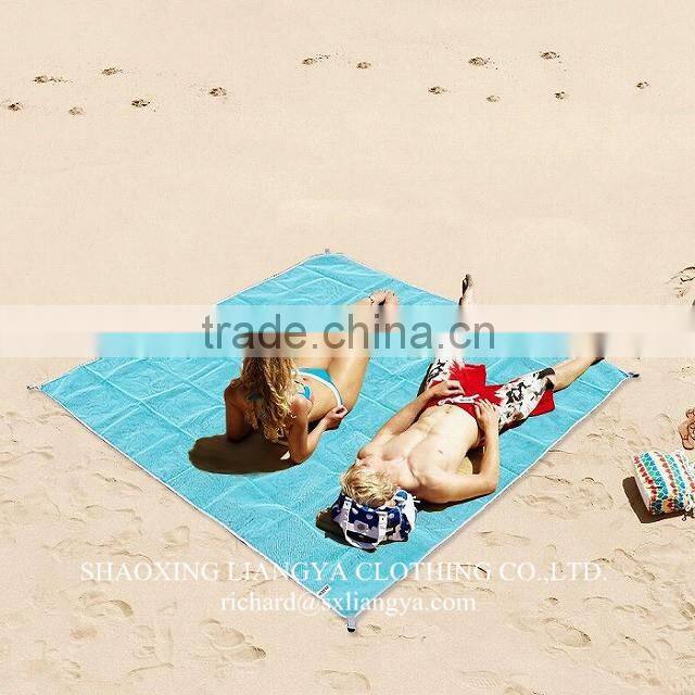 56'' x 78'' Sand Proof Beach Travel Blanket With Pouch