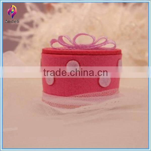 Felt wedding bonbonniere boxes