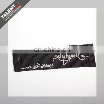 custom Fashion design embroidery woven label for garment