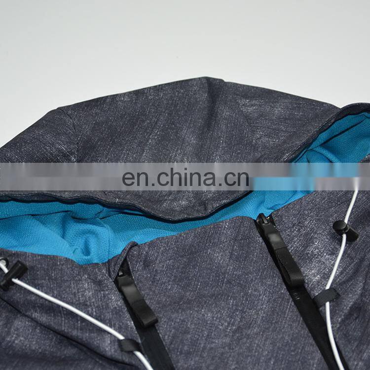 Factory Outlet 2021 Christmas Fashion Cheap Sports Casual Lightweight Hooded Men's Street Lightweight Jacket