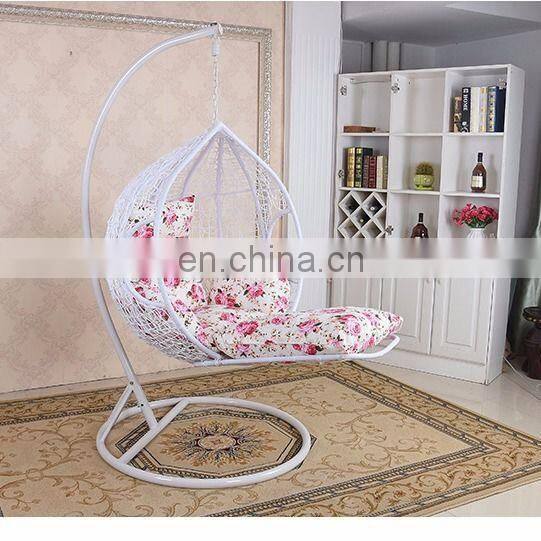 Customize good quality outdoor colorful egg rattan beach chairs hanging pod chair