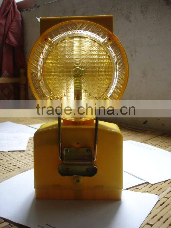 Roadway safety low cost high brightness traffic warning lamp
