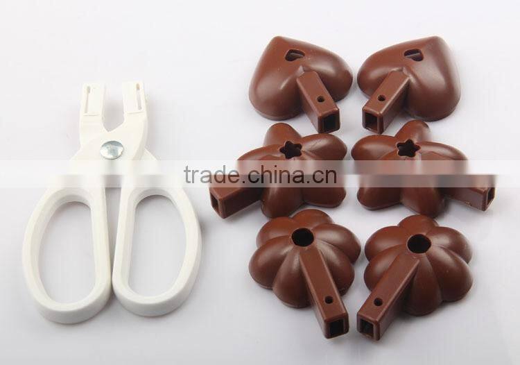 2016 new arrived kitchen tool Triad multi-function chocolate mold die chocolate cake