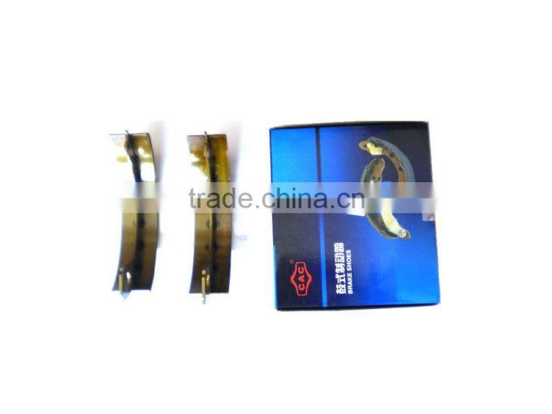 Auto hand brake shoes QINGLING 700P auto truck hand brake pad Huamei original brake rubber QINGLING light truck auto spare parts