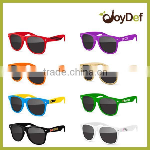 2016 The newest wholesale high quality cheap vintage style eyewear holiday sunglasses with lens