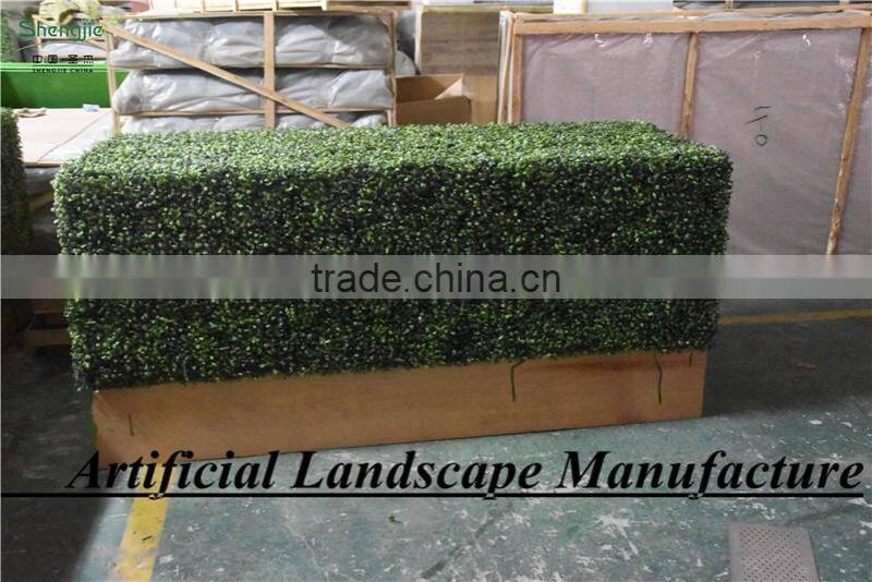 SAS016082 Plastic Material and Ornaments Type Artificial boxwood Panel