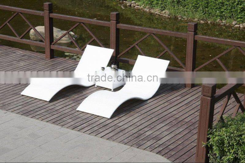 2012 hot sales lie in bed outdoor garden chair white comfortable