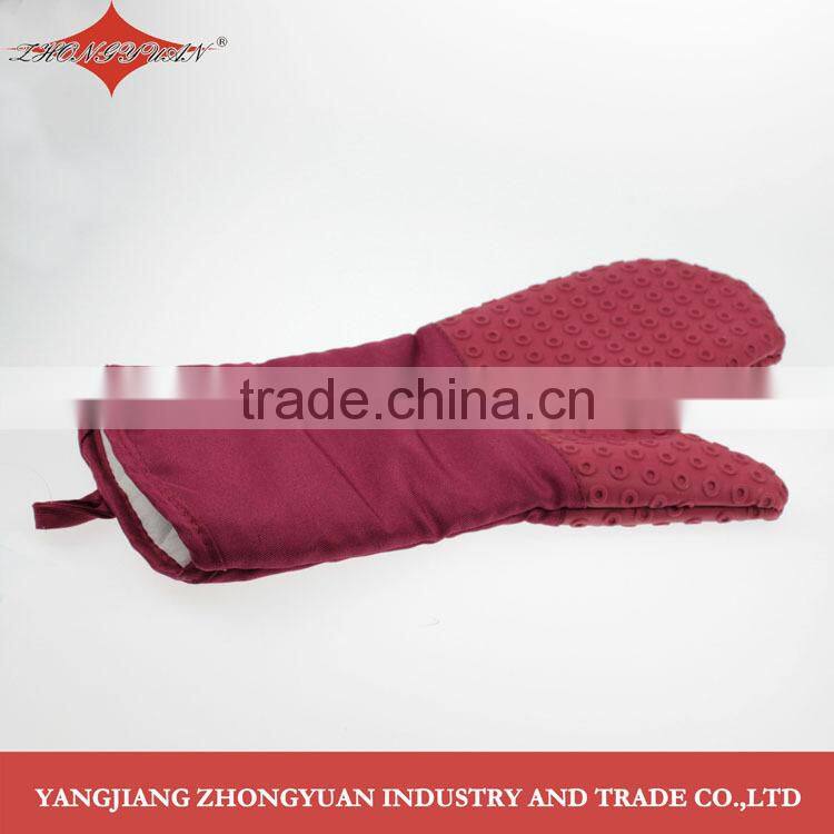 Fashionable silicone household oven glove with fabric