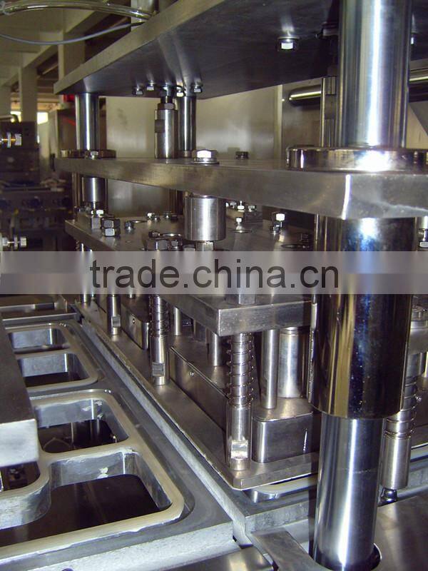 PJDH Plasitc box filling and sealing machine