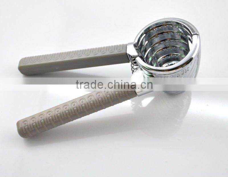 The Best-Selling Kitchen tools with plastic handle nutcracker