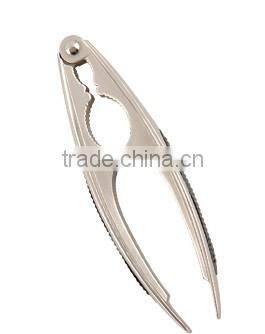 high quality metal nutcracker with wood bowl set