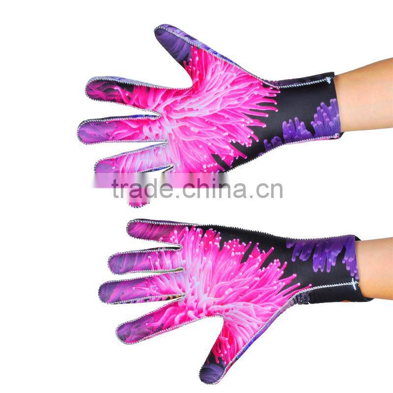 colorful diving kayaking spearfishing gloved with wear-resistant function