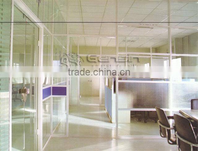 polycarbonate indoor partition