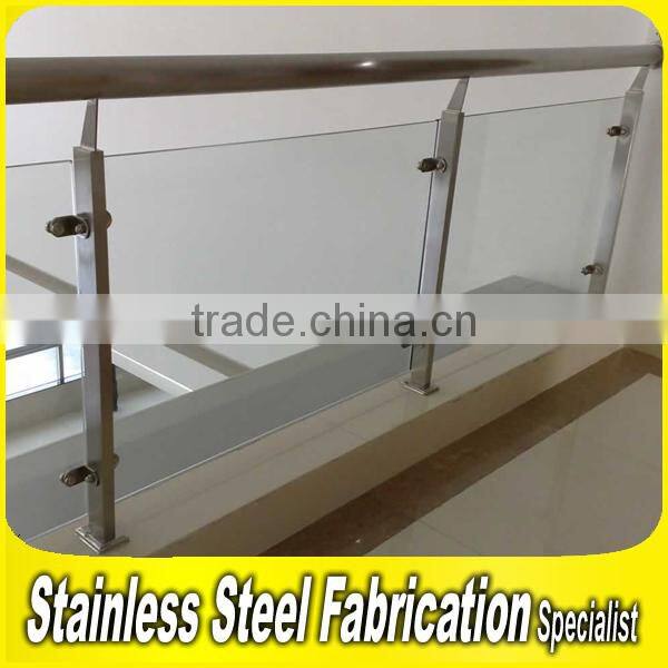 Fine Art 304 Stainless Steel Balcony Railing Design Glass