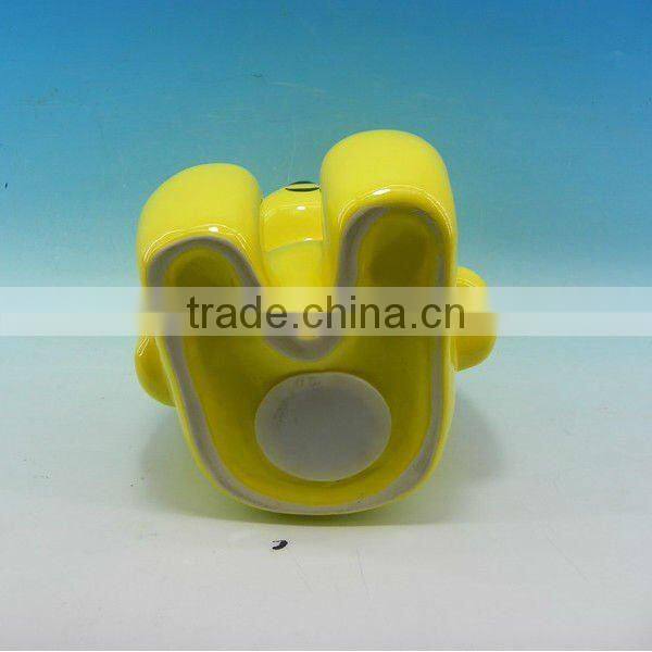 2013 hot sale ceramic money bank in bear shape