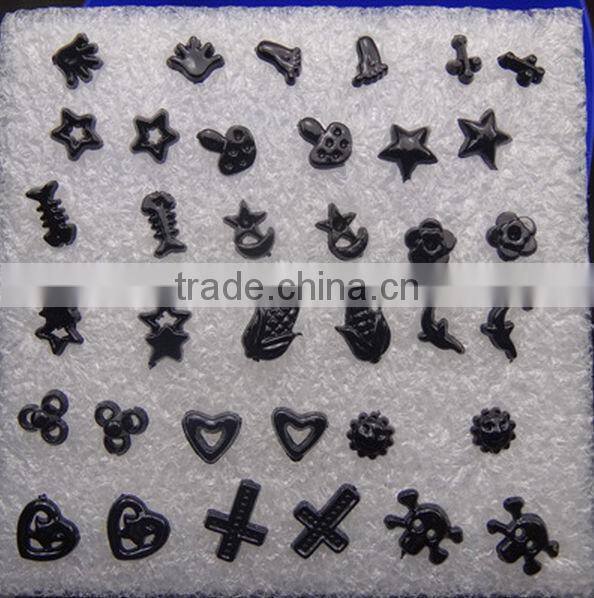 Mini plastic allergy stud earrings The cross corn palm hearts