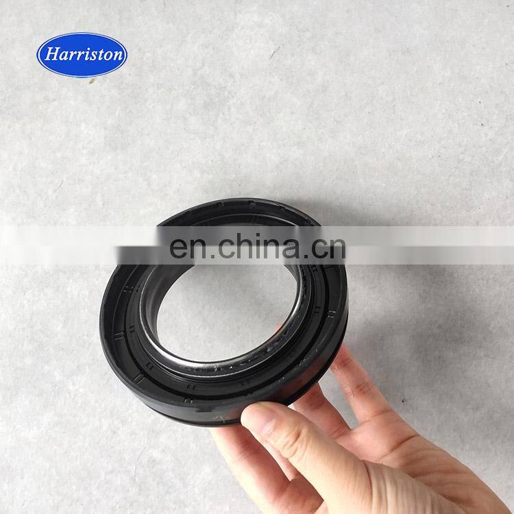 3C001-48250 rubber oil seal for Kubota M704 tractor