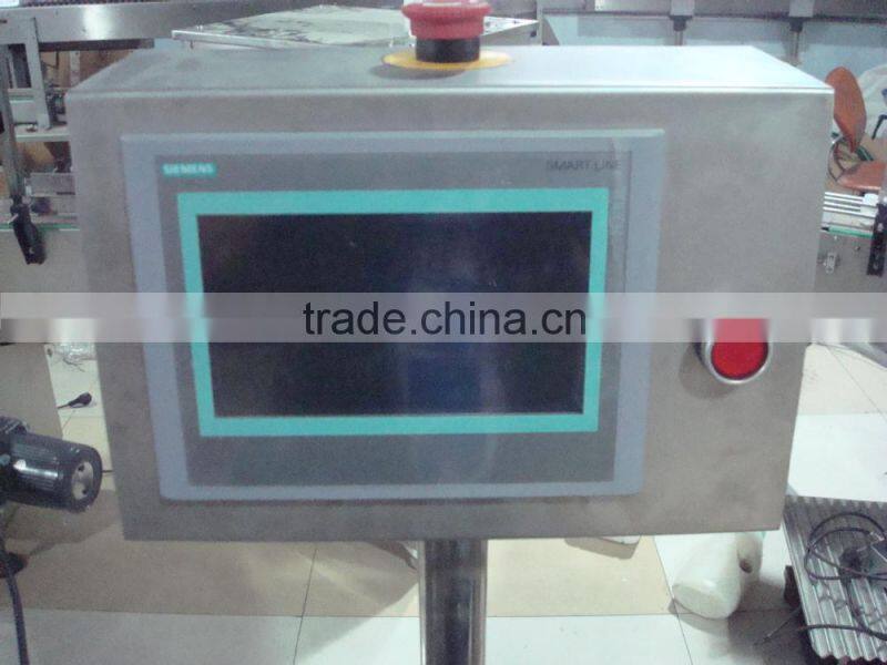 High speed little flat bottle labeling machine