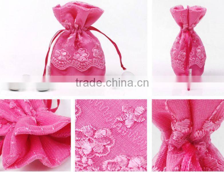 Pretty fabric jewelry pouches with lace