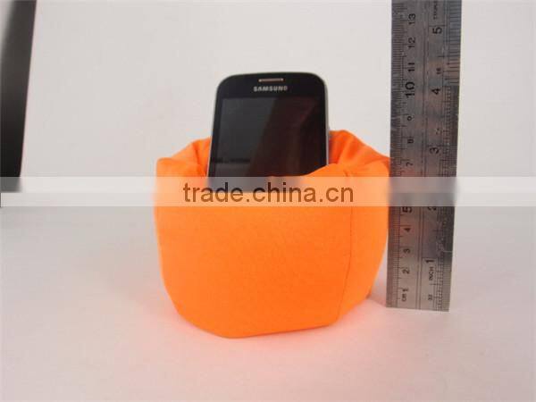 Practical desktop pink cell phone stand holder stuffed bean bag soft mobile phone holder