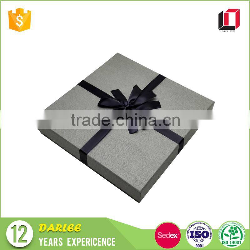 Wholesale china factory cardboard paper custom printing luxury t shirt packaging box with ribbon