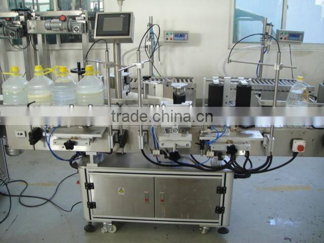 Manual Labeling Machine for Round Bottles