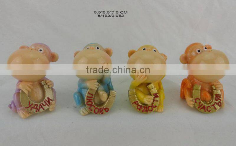 2016 russia promotional gift items polyresin monkey for sale