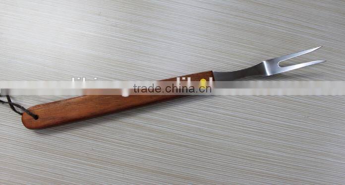 Factory price 3 pcs wooden handle bbq grill tool sets