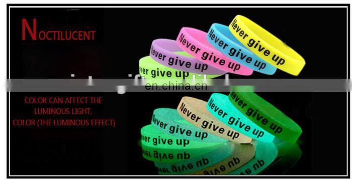 Custom fitness sports silicone bracelet with text and logo