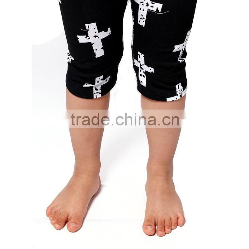 2016 Wholesale bulk sell 1-8 children kids OUTFITS cross printing pant unisex cool girls boutique clothes top sets