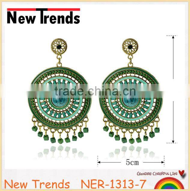 Fashionable handmade plastic beaded fringe stud earrings jewelry