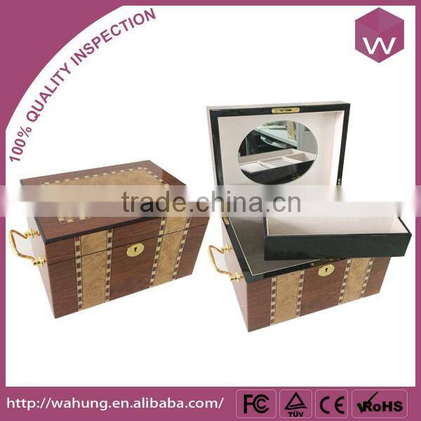 luxury varnish finishing wood jewelry box with special metal lock