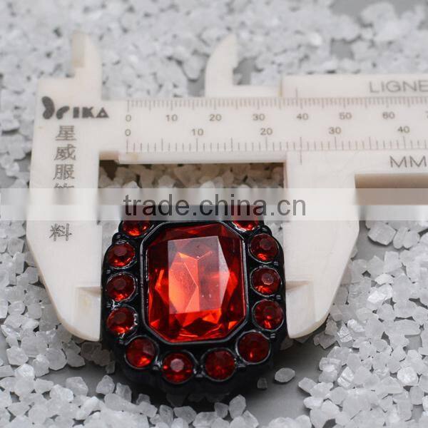 small round shape rhinestone button