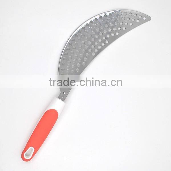 Unique design TPR handle Best quality stainless steel colander with long handle fruit colander