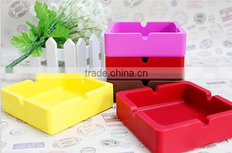 High Quality Cheap Price Silicone Car Portable Cigar Ashtray with Custom Logo