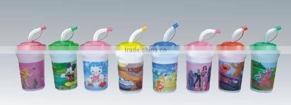 Reusable Plastic kids drinking cups with lid and straw