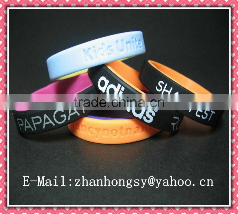 live strong silicone bracelet