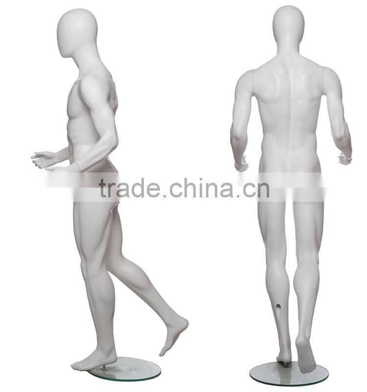 male run pose sport mannequin