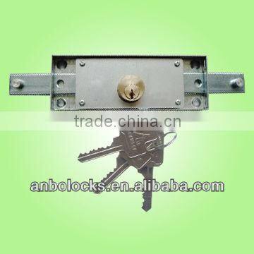 truck body door lock