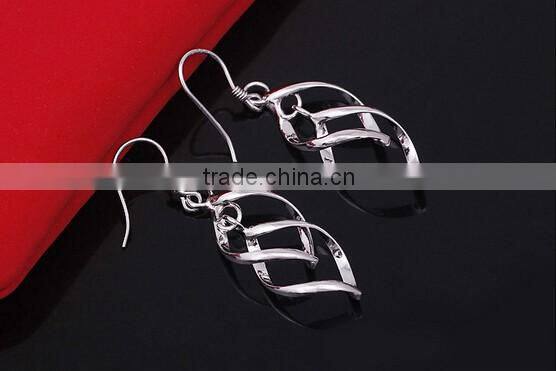 >>>Best selling chic wholesale twisted hoop earrings/