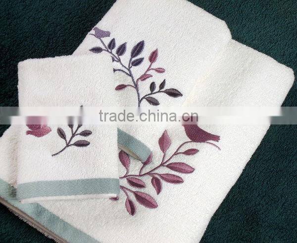 100%cotton velvet embroidered luxurious towel
