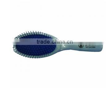 Compact and flexible comb 22
