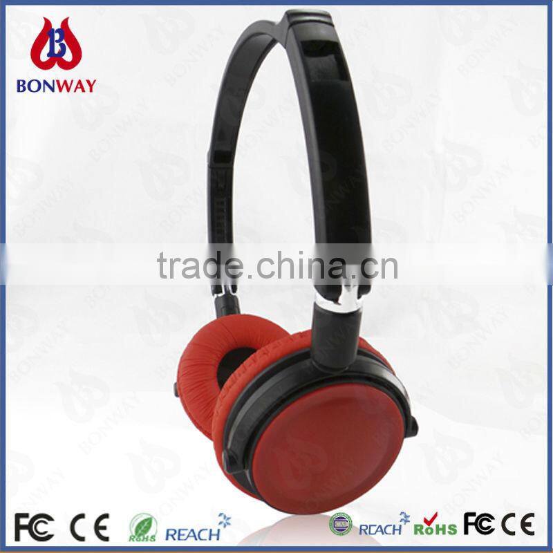 Ear muff headphones for mp3 players