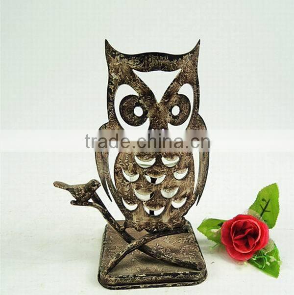 Shabby chic antique white tabletop decorative metal owl decor